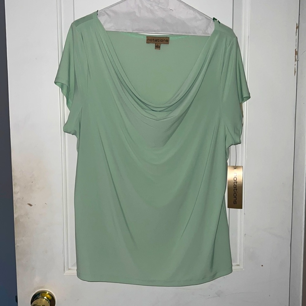 Notations scoop collar shirt